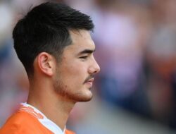 “Menerka Masa Depan Elkan Baggott: Siapakah Raksasa Sepakbola yang Akan Menangkapnya?”
