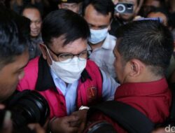 MA Tetapkan Vonis 15 Tahun untuk Eks Menkominfo Johnny G Plate, PK Ditolak!