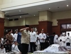 Prabowo Beri Hormat Terakhir ke Jenazah Eks Wagub DKI Eddie Nalapraya: Simbol Solidaritas atau Politik Wow?