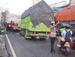 **Tragedi Jalanan: Tabrakan 2 Truk di Bogor, 1 Orang Dilarikan ke RS**
