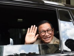“Perkenalan Pasukan Putih, JakCare, dan JakAmbulans oleh Pramono: Masa Depan Kebijakan Kesehatan yang Lebih Baik!”