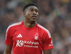 Taiwo Awoniyi Koma Usai Cedera di Laga Nottingham Vs Leicester – Update 2