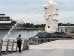 “Kasus COVID-19 di Singapura Ngegas Lagi, Warga Diimbau Kembali Pakai Masker: Kenapa Ini Terjadi?”