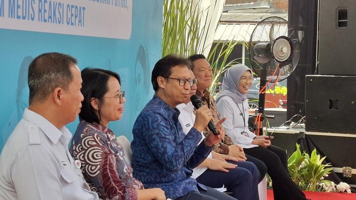 **74 Tahun Harapan Hidup, Menkes Budi Sadikin Ajak Waspada Penyakit Kronis**