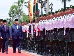 [Bertemu Sultan, Prabowo Disambut Upacara Mewah ala Brunei]