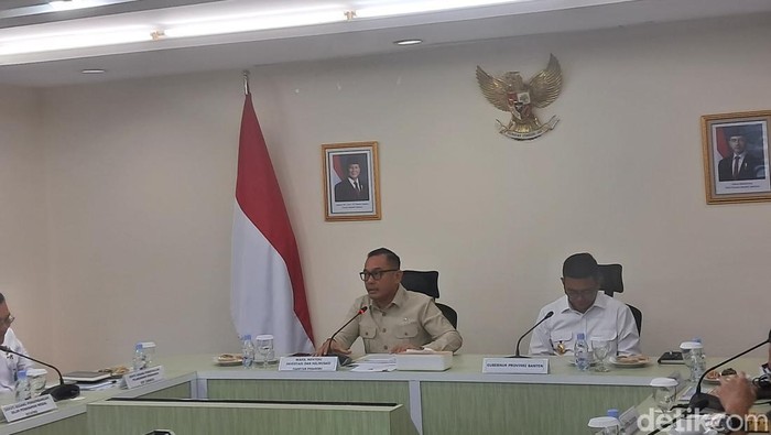 Andra Soni Rapat di Kementerian Investasi, Oknum Kadin Dituduh Minta Proyek Rp 5 T!