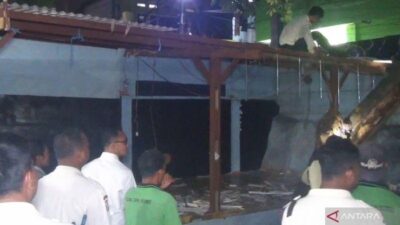 Polisi Bongkar Posko Ormas di Pasar Kramat Jati, Tegakkan Hukum atas Preman Meresahkan