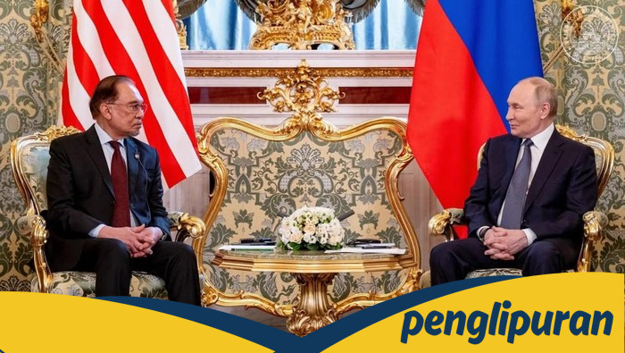 **PM Malaysia Anwar Ibrahim Bertemu Putin, Bicarakan Jatuhnya MH17**