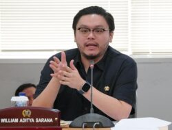 “Jokowi, Dari Gubernur DKI hingga Calon Ketum PSI: Apakah Ini Langkah Strategis atau Konspirasi?”