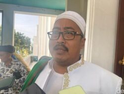 [contoh yang pertama]