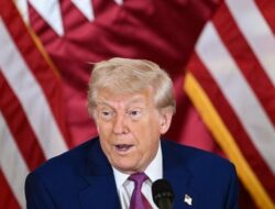 “Putin dan Trump: Siapa yang Memegang Nasib Ukraina di Tangan Mereka?”