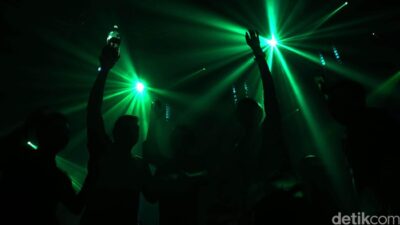 “Perpisahan Siswa SMAN 1 Sungai Tabuk di Klub Malam, Kepsek Ditegur: Sosial Media Kibarkan Bendera Protes”