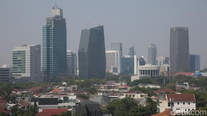 Ekonomi Global dalam Krisis, DPR Rilis Strategi Menegakkan Perekonomian 2025
