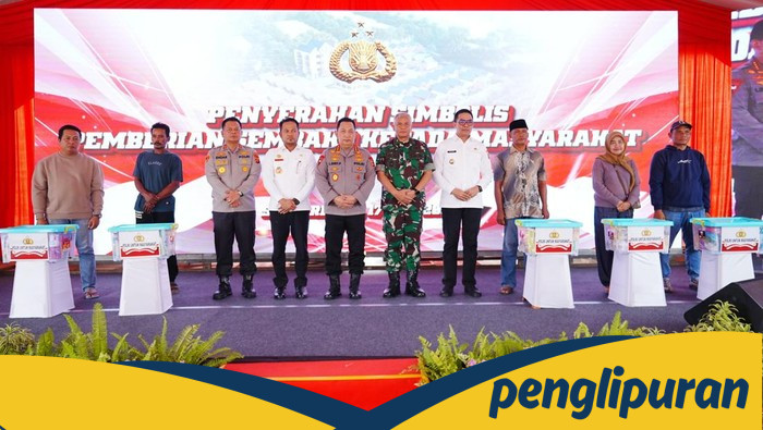 Kapolri Beri Bansos dan Sumur Bor di Samarinda, Polri Hadir untuk Masyarakat!