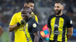 🏆 Al Ittihad Juara, Kane senyum-senyum saja di tengah kemenangan! 🌟