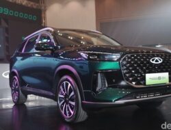 [Inilah Perbandingan Harga Chery Tiggo 8 CSH dan Toyota Innova Zenix Hybrid yang Wajib Diketahui!]