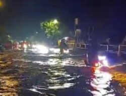 Jalur Pantura Pasuruan Dilanda Banjir 50 Cm, Lalin Dialihkan Setelah Sungai Meluap