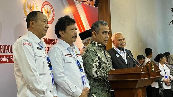 Prabowo-Mega Tak Hadir Acara BPIP, Muzani: Beliau Sudah Atur Waktu yang Pas - Update 2