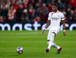 Real Madrid Siap Melepas Pemain Berpenghasilan Tertinggi: David Alaba dalam Fokus Depak