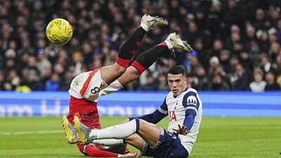 MU dan Tottenham Sama-sama Bapuk, Butuh Juara Liga Europa – Update 2