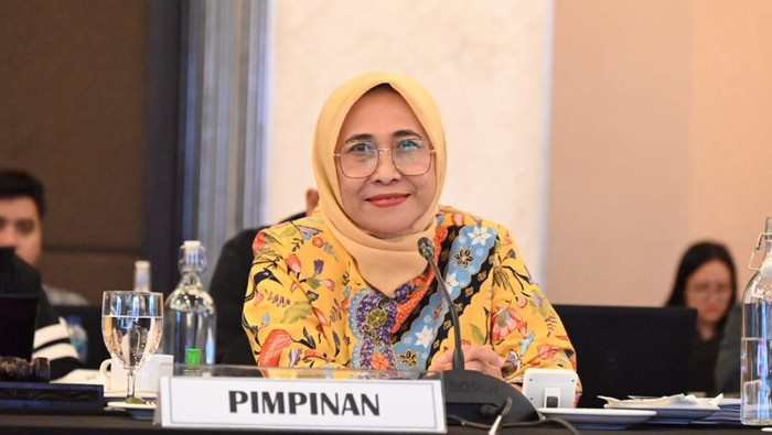 Sejarah RI dalam Serangkaian Perubahan: Ingatkan Komisi X DPR!