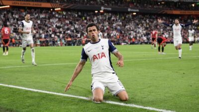 “Tottenham Vs Man Utd: Gol Bersejarah Brennan Johnson! Manchester United Di Depan Krisis Besar?”