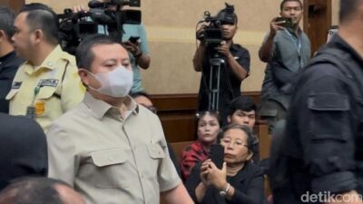 [Eks Kader PDIP Dijadwalkan Sidang, Hasto Protes Keras]