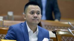 “Mufti Anam PDIP Kecewa Sama Budi Arie: Rapat di DPR Mendadak Dibatalkan!”