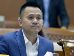 “Mufti Anam PDIP Kecewa Sama Budi Arie: Rapat di DPR Mendadak Dibatalkan!”