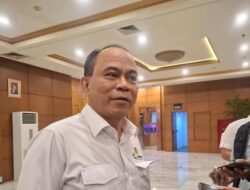 Budi Arie: Peretasan PDNS, Siapa di Balik?