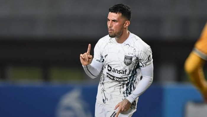 Persik's Defiance Shattered: Borneo Clinches 2-1 Victory With Lilipaly's Fire