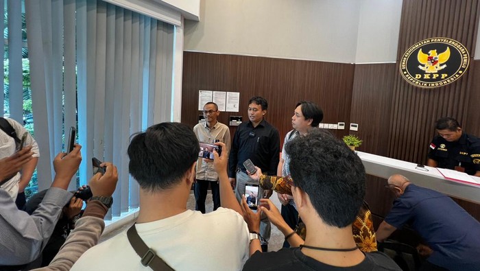 KPU Diduga Sia-siakan Rp30 M, Pelapor Soroti Sewa Private Jet