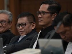 “Hasto, Keberkuasaannya yang Menyedot Perhatian di Depan Eks Kader PDIP!”