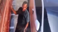 Preman Medan Nyungki Warga Parkir Depan Rumah Sendiri