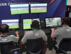 **VAR dan Wasit Asing: Kunci Sukses Liga 1 2024/25 Menurut Klub-klub**