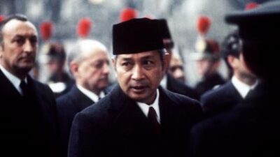 Soeharto Kembali Dihujat, Gelar Pahlawan Ditolak Massa!
