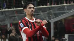 Milan Bertekad Tahan Bintangnya, Tijjani Reijnders dan Rafael Leao Meski Gagal ke Eropa