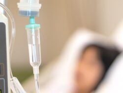 “Hentikan Mitos: Tusuk Jari dengan Jarum, Penanganan Stroke yang Belum Tentu”