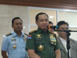 TNI Lindungi Kejaksaan, Panglima Pastikan Sesuai UU—Apa Implikasinya untuk Kedepan?