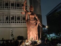 Mahasiswa FH UGM Bersama Doa, Kenang Tragedi Argo Ditabrak BMW