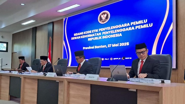 Diperiksa DKPP, Komisioner Bawaslu Pandeglang Tersandung Kode Etik