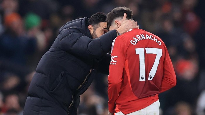 Amorim's Brutal Words Spark Controversy in Manchester United's Garnacho Drama