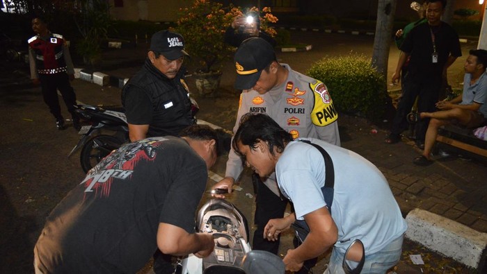Premanisme Terancam, 5 'Pak Ogah' di Kalideres Jakbar Jadi Target Penertiban Polisi!