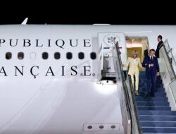 Gestur Mesra Macron Jadi sorotan di Indonesia, Setelah Insiden di Vietnam
