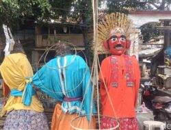 “Pertikaian Budaya: Wacana Ondel-ondel di Jakarta Dilarang Ngamen demi Penghargaan Budaya”
