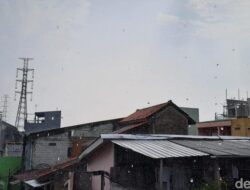 Hujan Turun di Jakut saat Langit Cerah: BMKG Terkejut, Ini Penjelasannya!