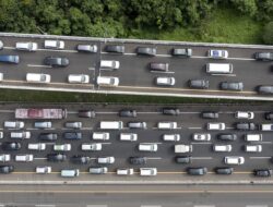 “Akhir One Way Jakarta, Lalin Puncak Bogor Berlaku Dua Arah Malam Ini, Apa Dampaknya?”