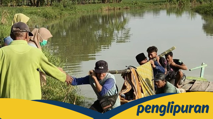 **Ibu di Pandeglang Ditandu Naik Perahu, Jalan Rusak Tapi Lahiran Selamat!**