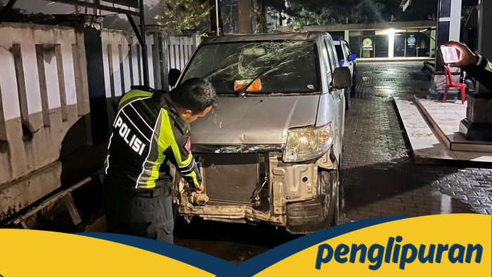 Kecelakaan Mengerikan! Sopir Tak Konsentrasi, Mobil Siaga Desa di Bogor Tabrak Ruko hingga Ringsek