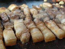 [Jangan Jadi Korban! Kenali Ciri Makanan yang Terkontaminasi Minyak Babi]